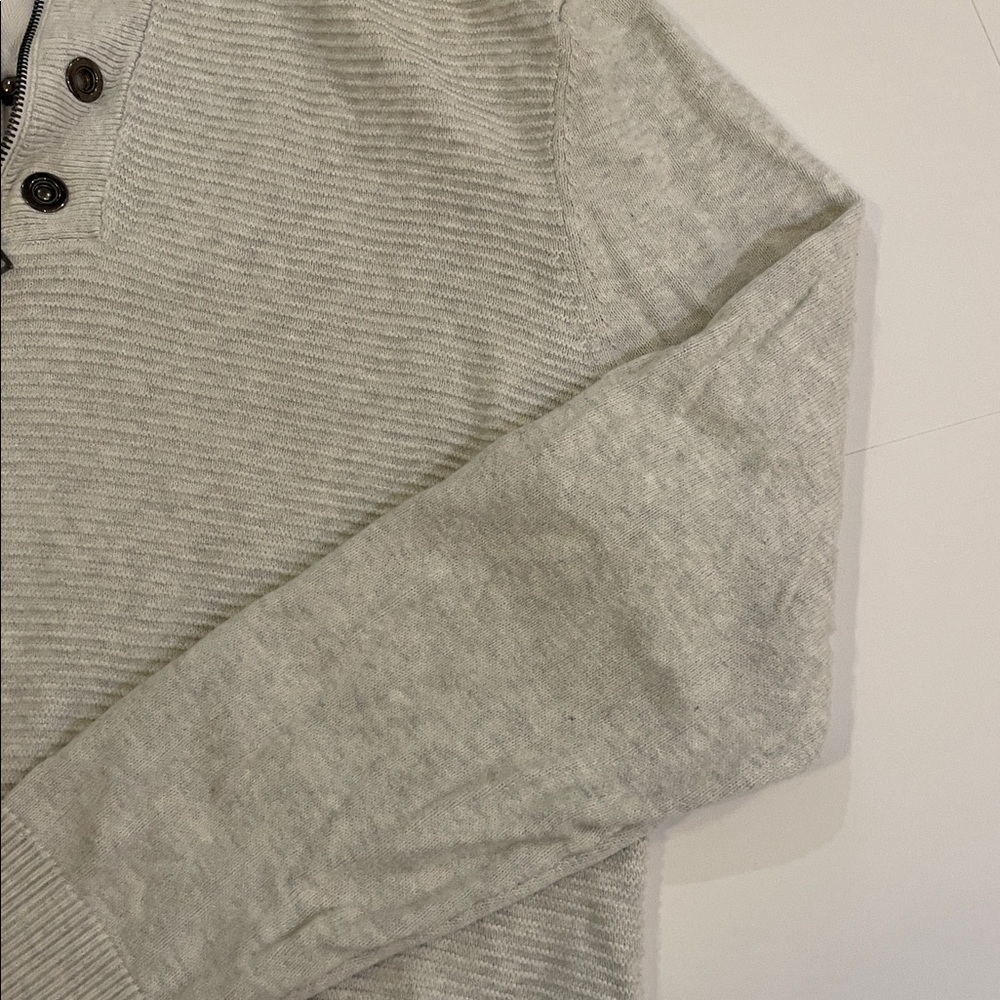 Men’s Light Gray 1/4 zip Sweater size L - Picture 4 of 4